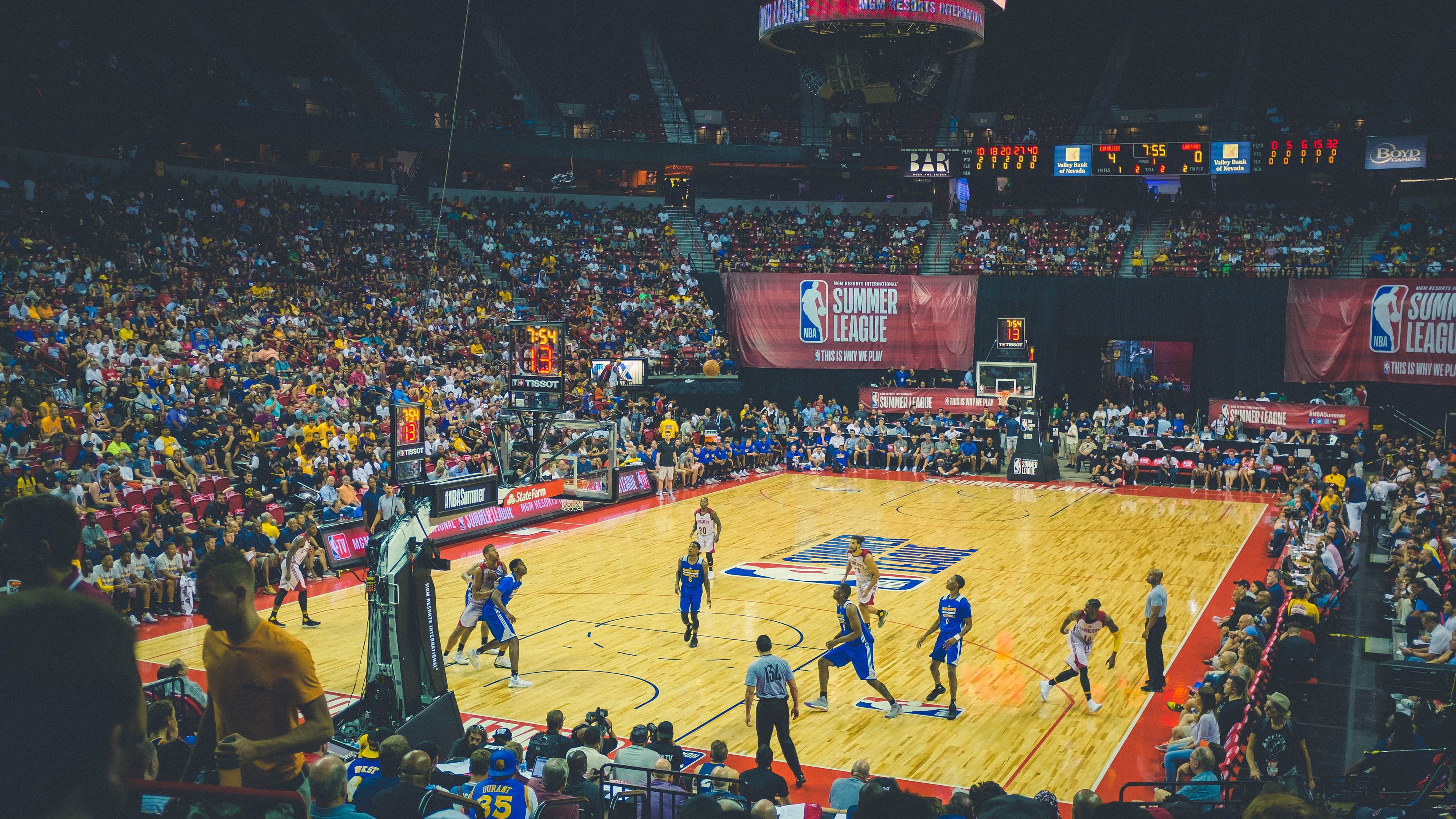 交易窗口：球队交易截止日前的潜在操作与影响分析，球队被交易